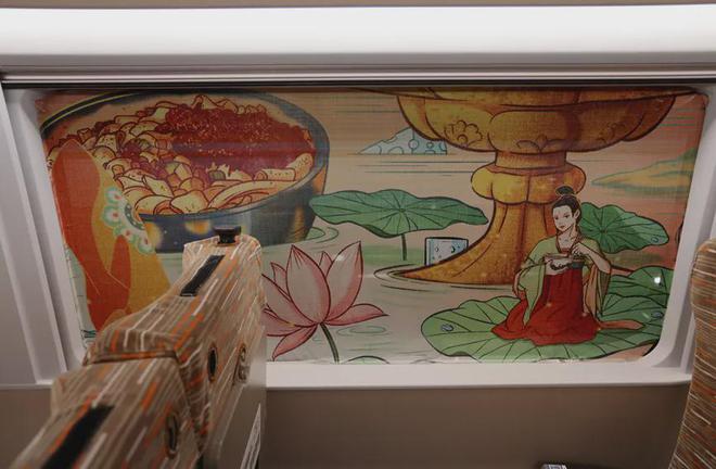 晚食菠萝包：西安直达香港高铁今开通j9九游真人游戏第一平台早吃肉夹馍(图6)